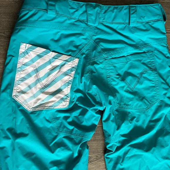 Volcom ‘Nimbus’ women’s snowboarding pants size small - Picture 6 of 7